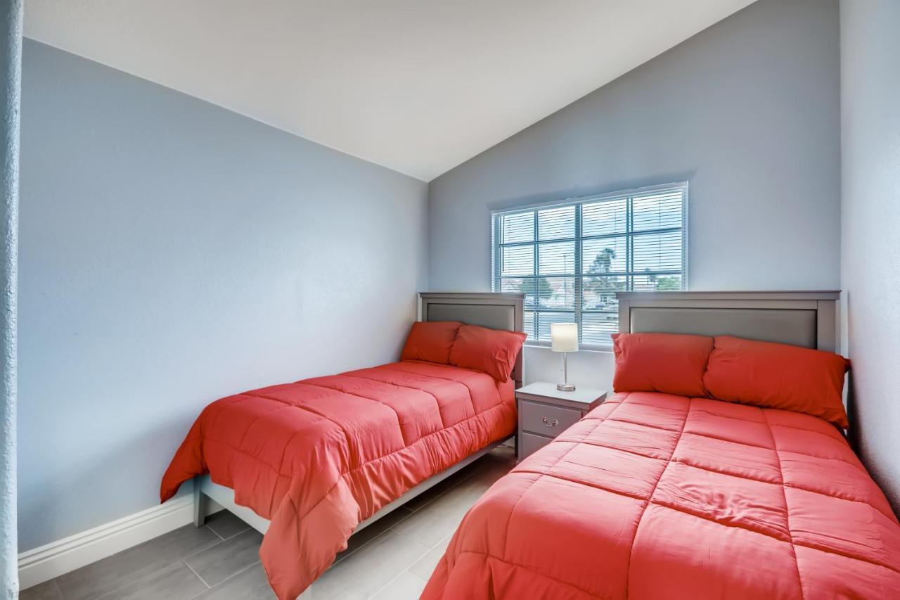 Luxurious House With A Pool, Spa, And Patio, Sleeps 6 Comfortably Las Vegas Exterior foto